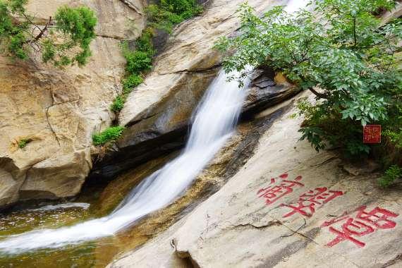 亲子游去香港多少钱，一家五口游香港大概费用（1200元/人）省心